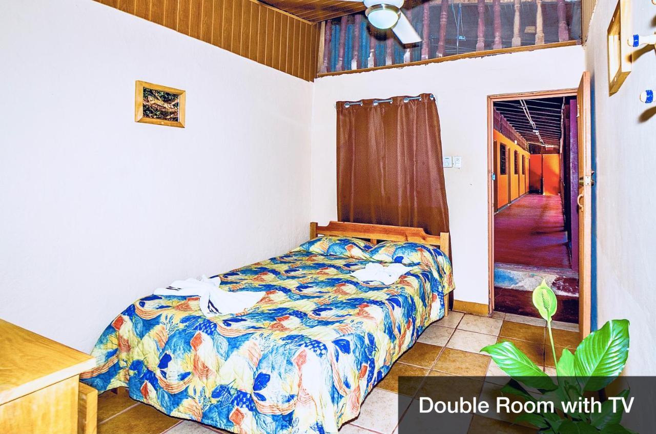 Blue Iguana Hotel Samara Luaran gambar